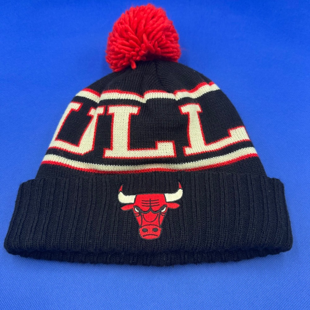 Chicago Bulls NBA Adidas Pom Beanie Hat Adult Benny Fan Gear Basketball Retro